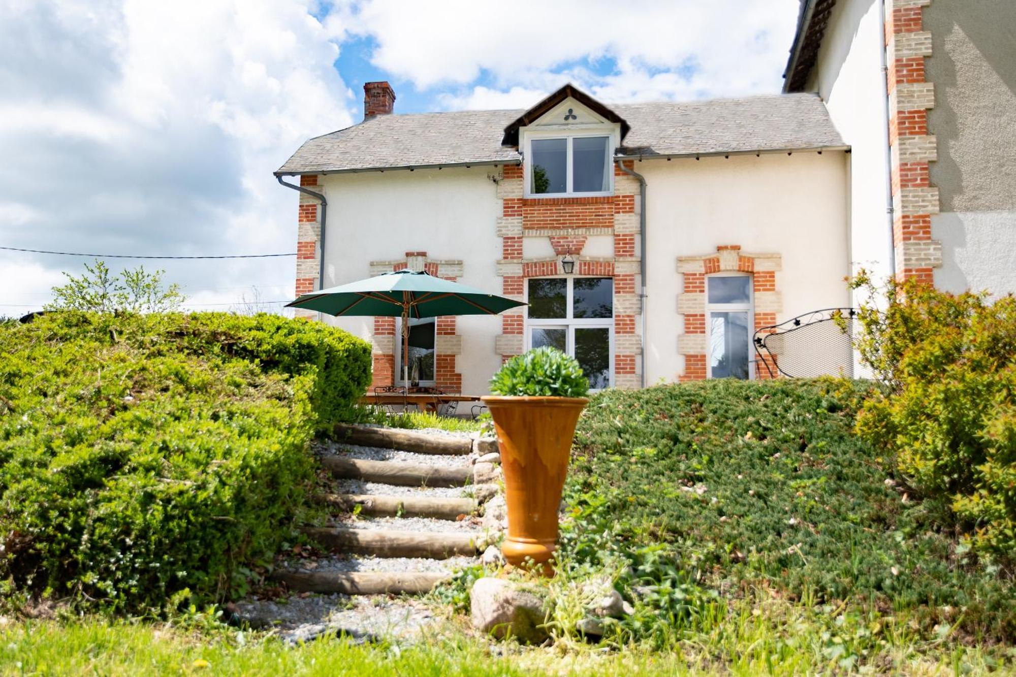 Chateau De Chazelpaud Saint-Bard Buitenkant foto